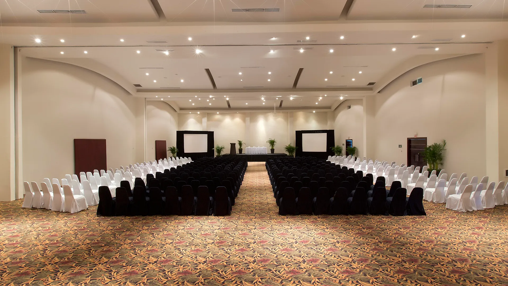 ****  Seadust Cancun Family Resort Мексика