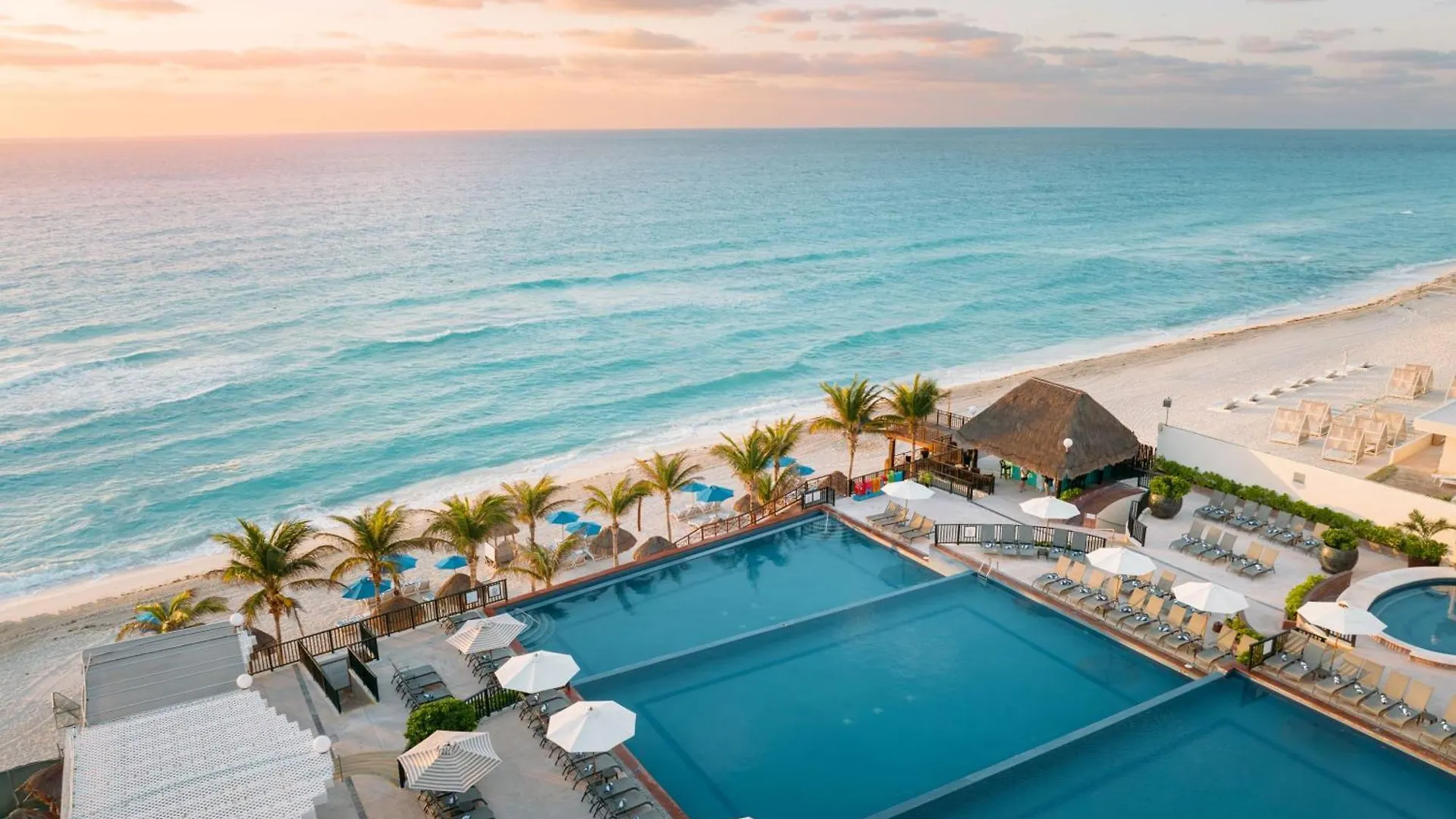 Seadust Cancun Family Resort 4*,