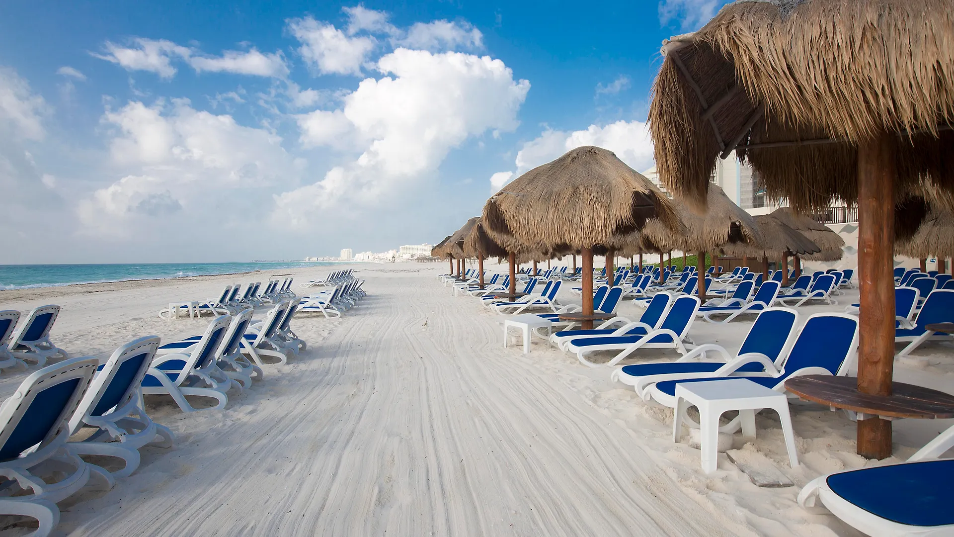 Seadust Cancun Family Resort