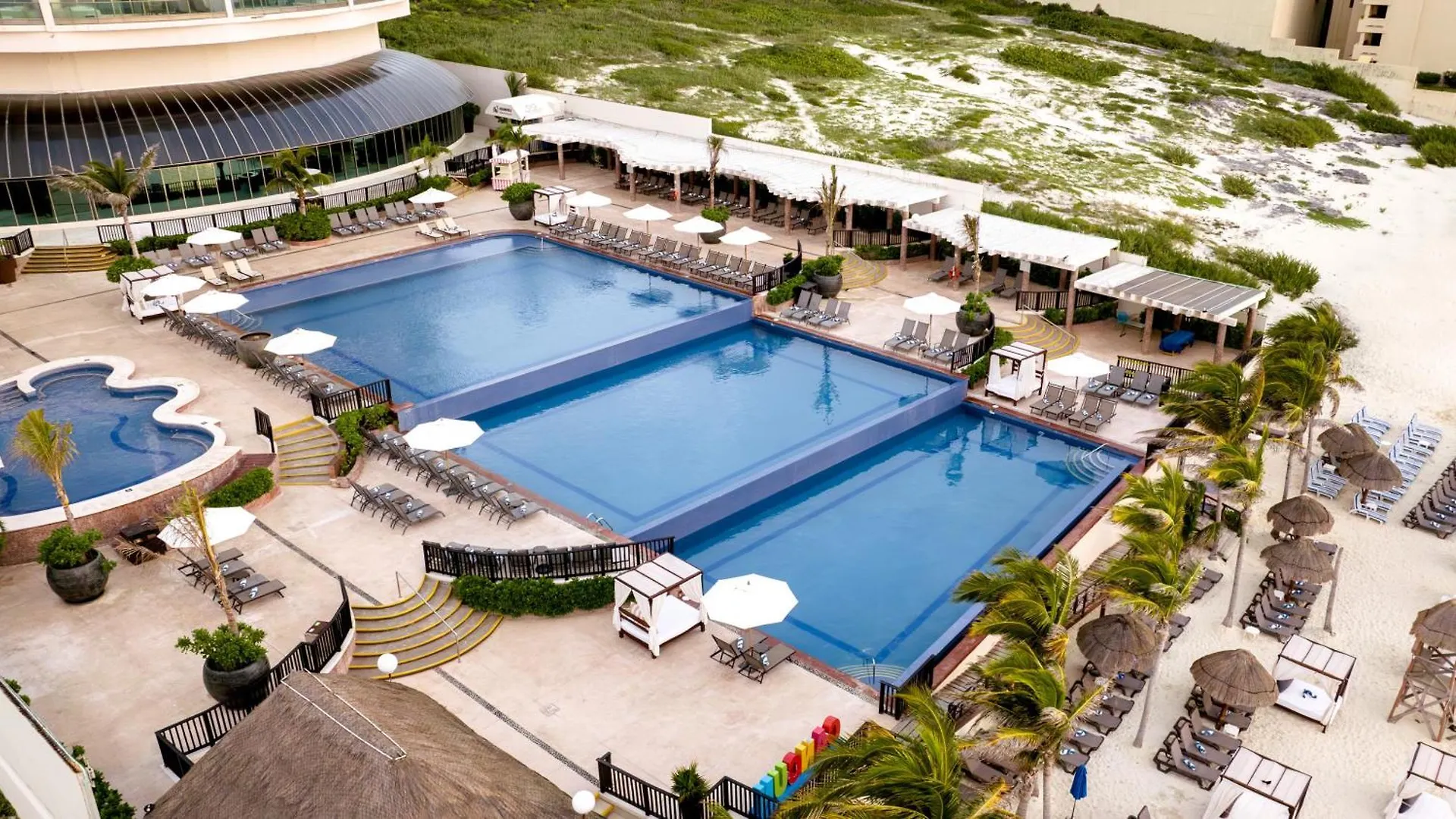 Seadust Cancun Family Resort