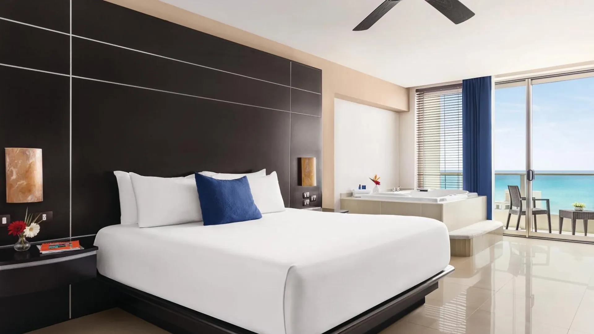 Seadust Cancun Family Resort